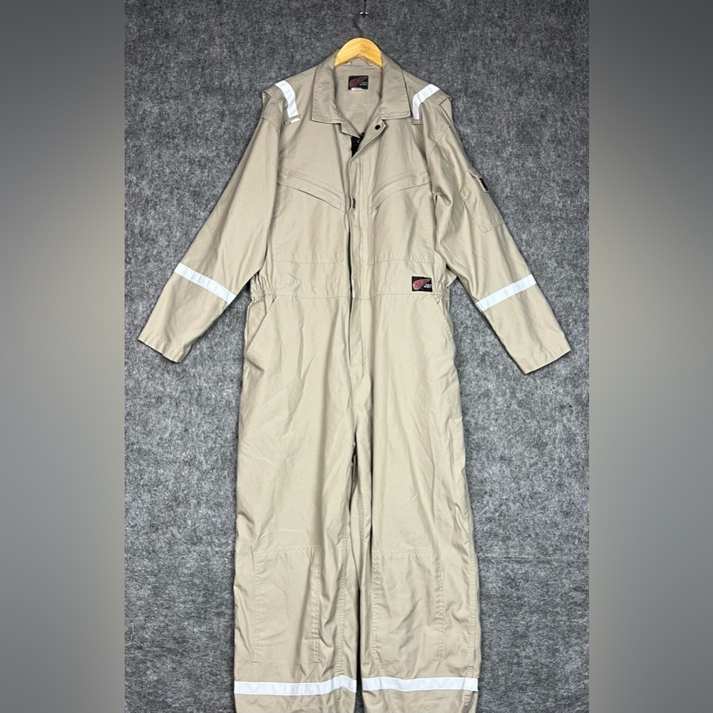 Red Wing Men's Coveralls 52-R Khaki Industrial Long Sleeve Workwear